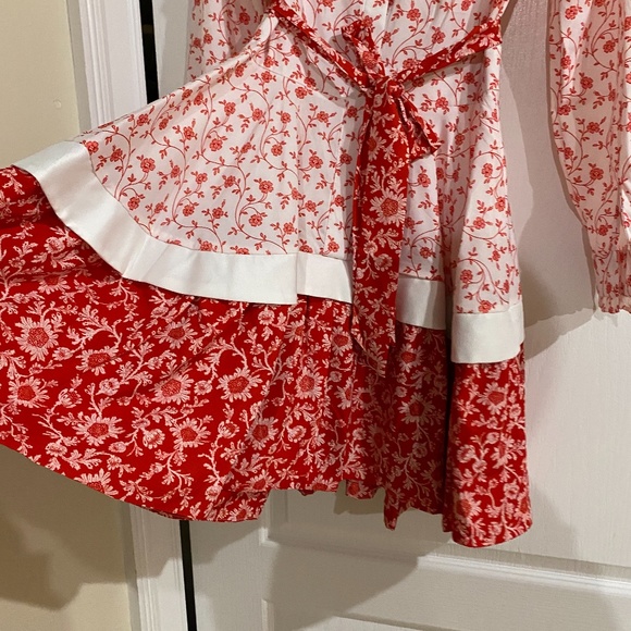 floral print dress - Picture 4 of 8